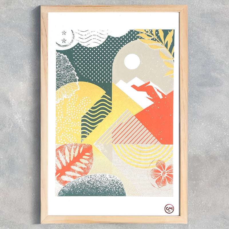 Sérigraphie artisanale « Ailleurs Montagne » – tirage d’art 4 couleurs avec encre dorée, imprimé à la main en France, décoration murale contemporaine.