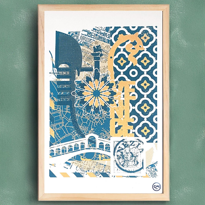 Sérigraphie artisanale « Venise » – tirage d’art 3 couleurs bleu et or, imprimé à la main en France, œuvre décorative inspirée des canaux et reflets vénitiens.